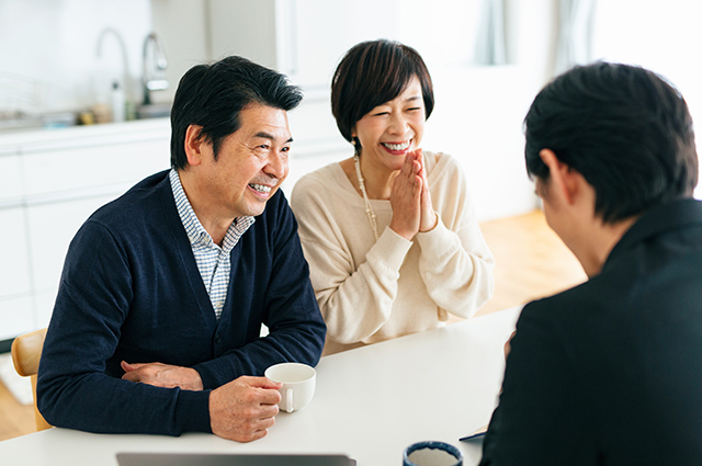 リバースモーゲージVSリースバック！それぞれの向き不向きとは